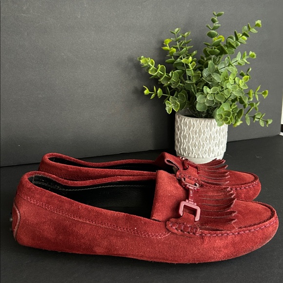 Tod’s Red Suede Loafers with Fringe Detail - Picture 3 of 15